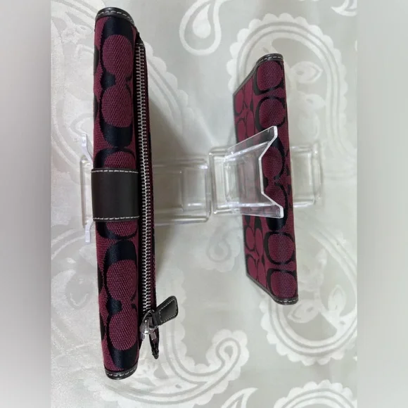 2005: Coach Set in VGUC - Picture 11 of 14